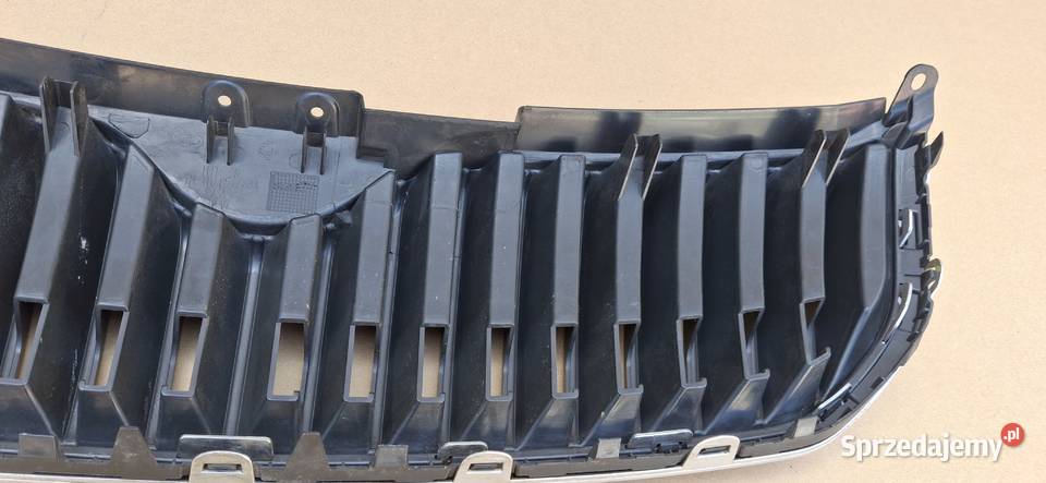 SKODA SUPERB II 2 GRILL ATRAPA CHŁODNICY CHROM Bieleń