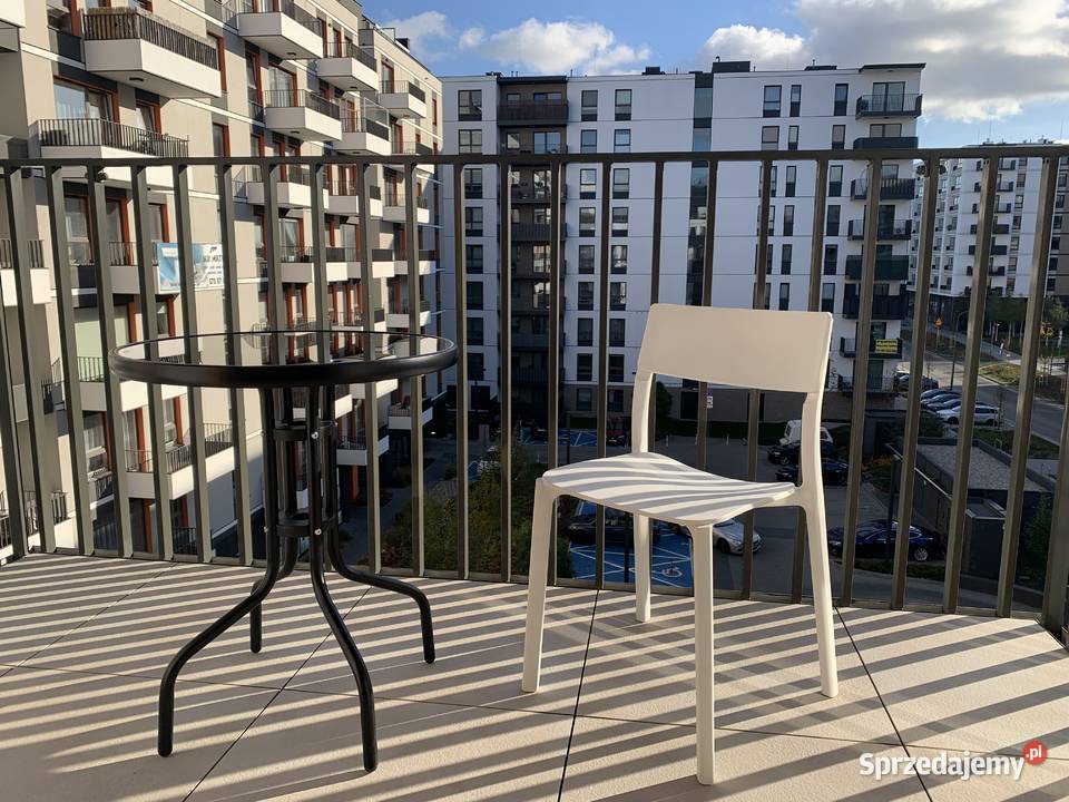 Dwa osobne nieprzechodnie pokoje balkon szybki własność Warszawa