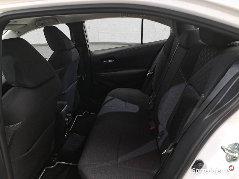 Toyota Corolla Seria E16 2012