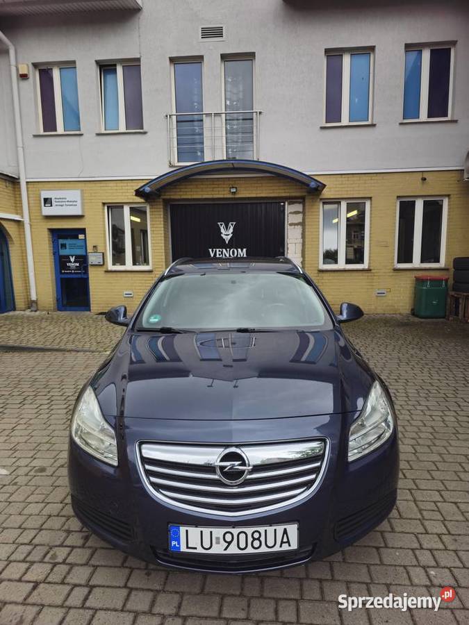 Opel Insignia A 18 benzyna Sports Tourer 2010 lubelskie