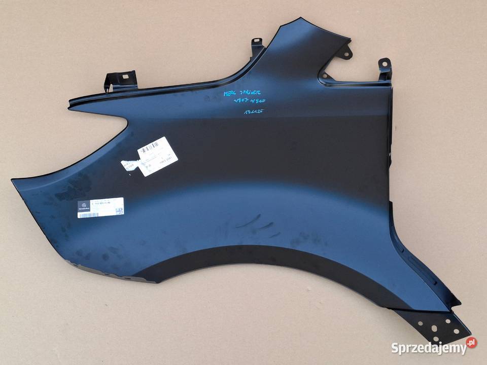 MERCEDES SPRINTER W907 W910 BŁOTNIK PRAWY PRZÓD osobowe Bieleń