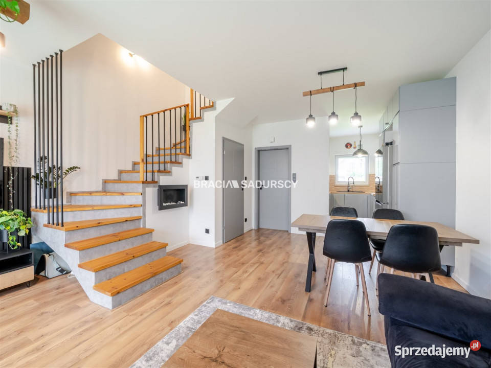 Sprzedaż domu szeregowego Sułków 10281m2