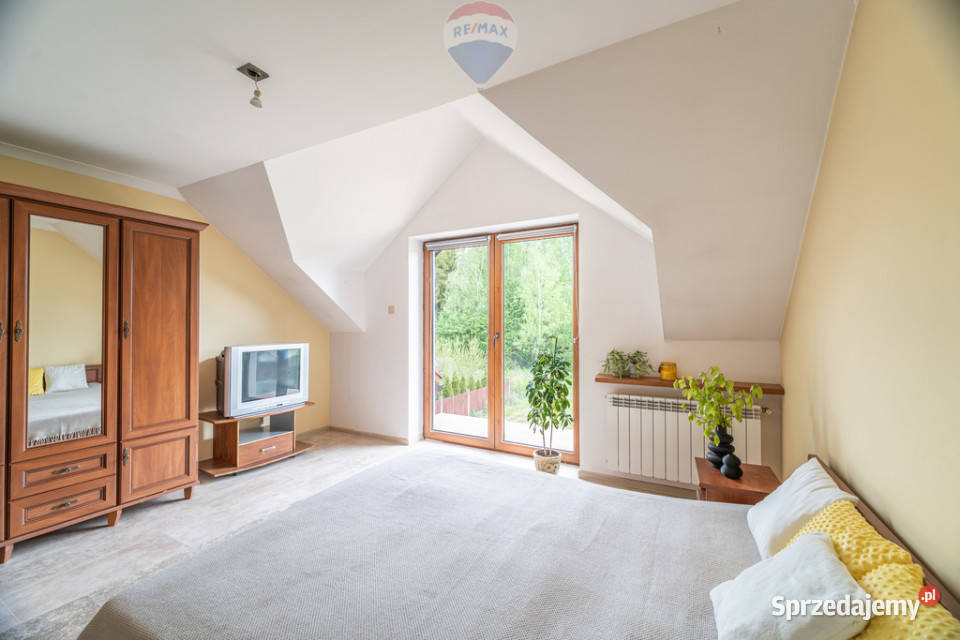 piękny dom do zamieszkania w Wodzisławiu 2400m2 Wodzisław