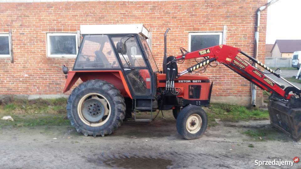 Zetor 5211 z turę uszkodzone wspomaganie Wola Krzysztoporska sprzedam
