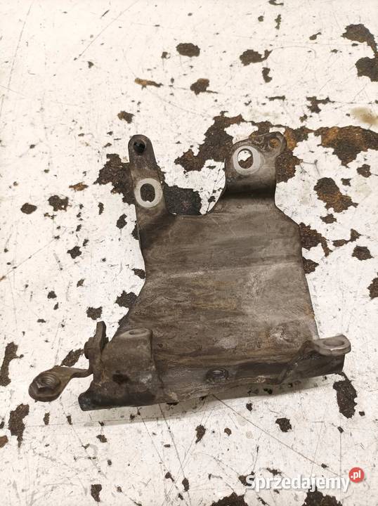 ŁAPA WSPORNIK A1390780000BA 20 CGI 45 AMG osobowe