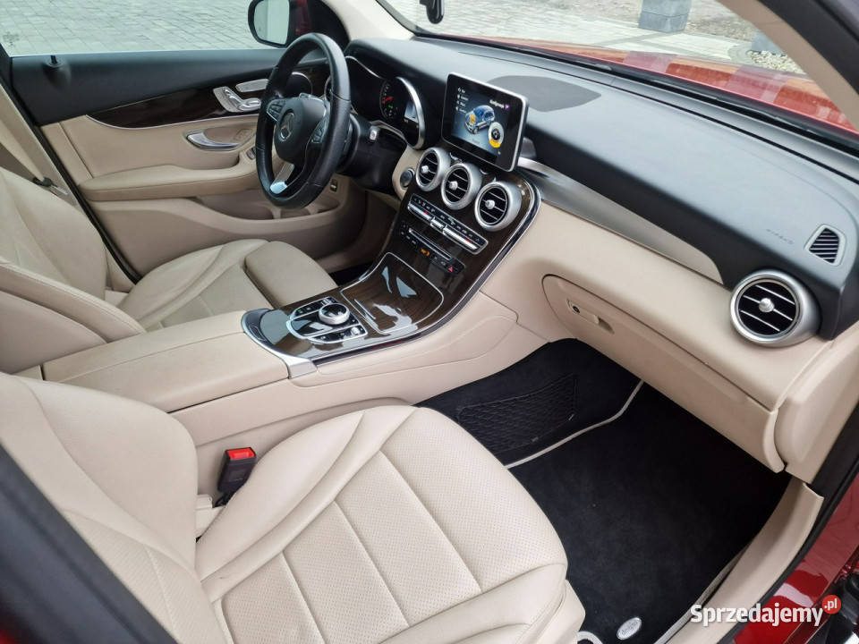 Mercedes GLC 300 Prywatne auto ładny stan I wspomaganie kierownicy sprzedam