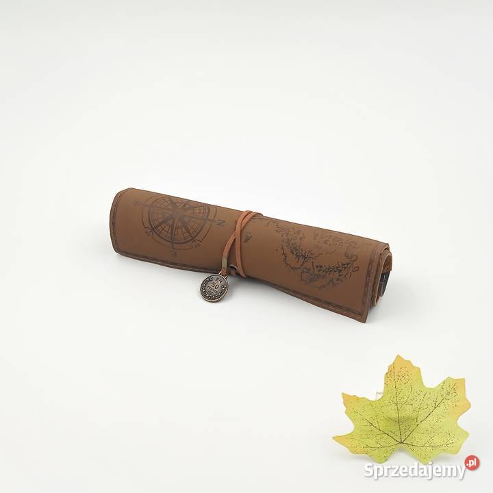 Piórnik szkolny zwijany skórzany mapa skarbów