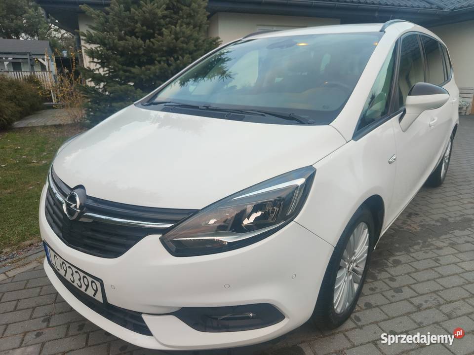 Opel Zafira C Lift 2018r