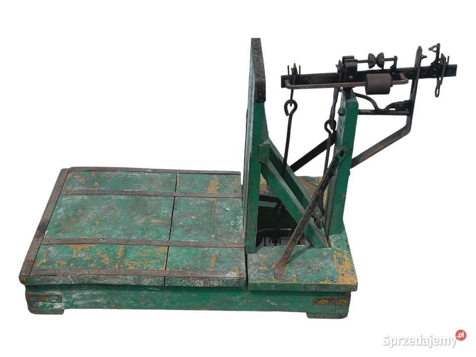 Stara drewniana waga 2 Kraków