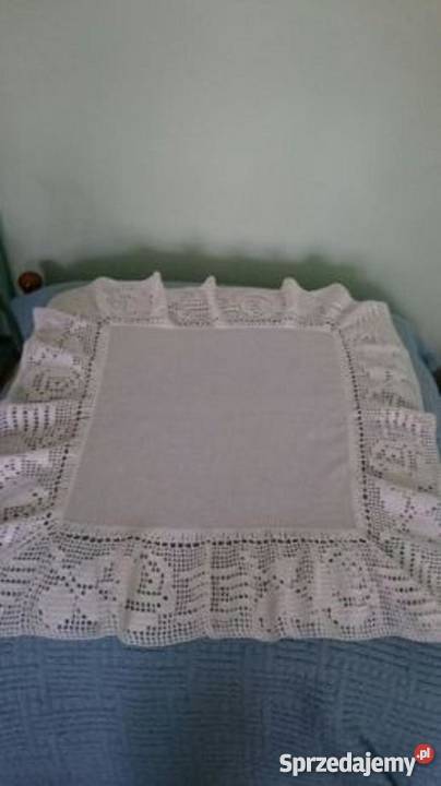 Serweta obrus materiał obrabiany koronką z dolnośląskie