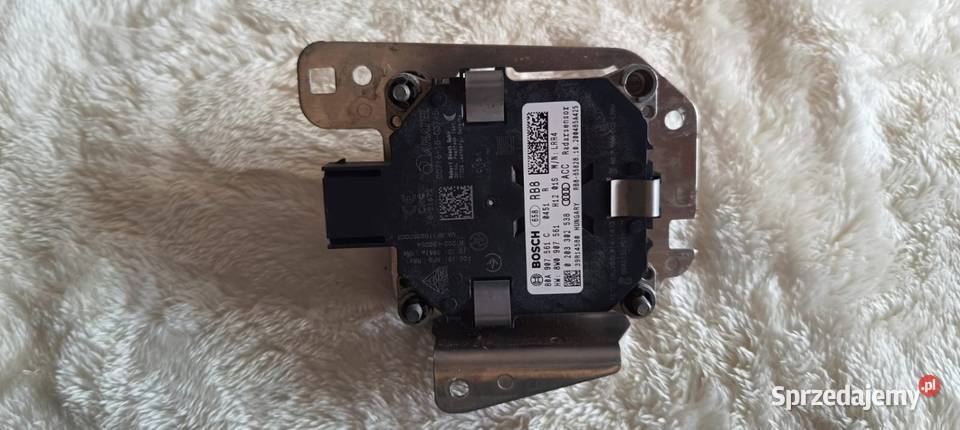Radar Acc prawy 80A907561C 80A907561E Ciecierzyn sprzedam