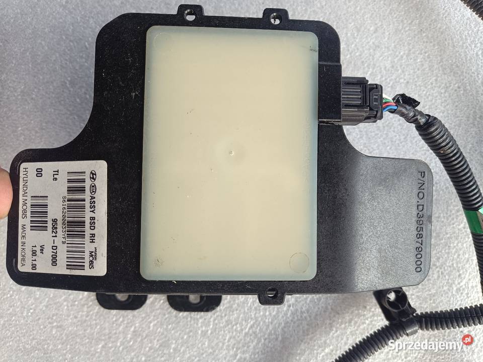 HYUNDAI TUCSON III CZUJNIK MARTWEGO RADAR osobowe