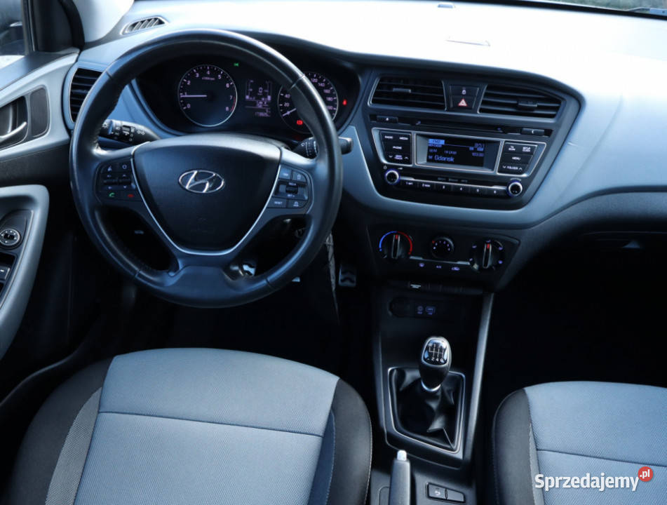 Hyundai i20 14 74KM mazowieckie Piaseczno