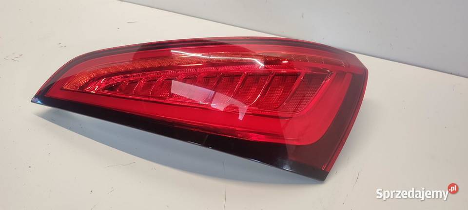 AUDI Q5 8R LAMPA PRAWY TYŁ 8R0945094C