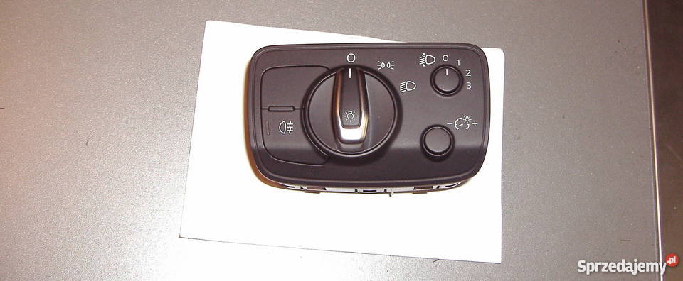 AUDI A3 WŁĄCZNIK ŚWIATEŁ 8V0941531M wyposażenie elektryczne Katowice