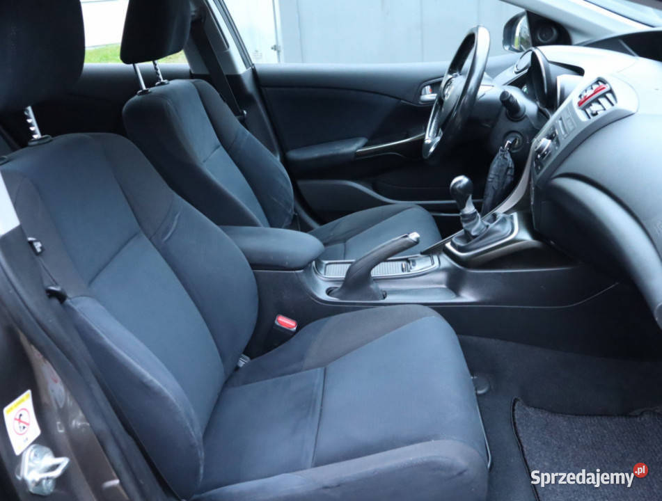 Honda Civic 14 iVTEC Rok produkcji 2013 Piaseczno