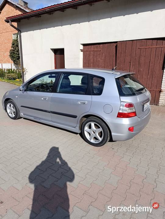 Honda Civic VII 2003 14 90KM