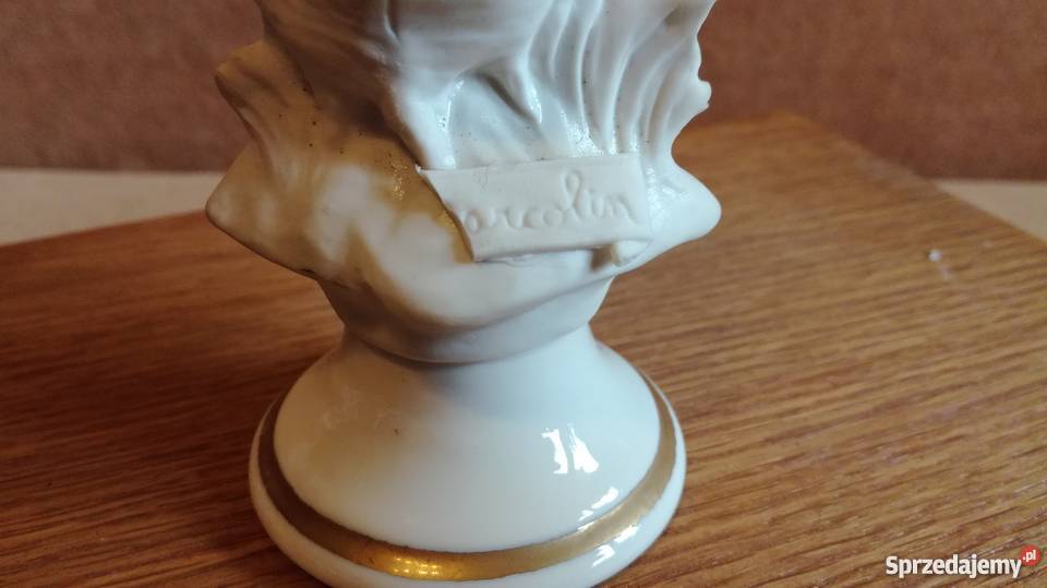Figurka dziecka sygnowana porcelana opolskie