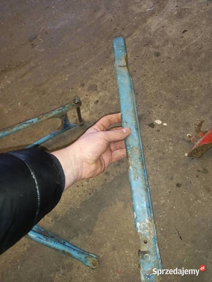 Komar sztywniak części