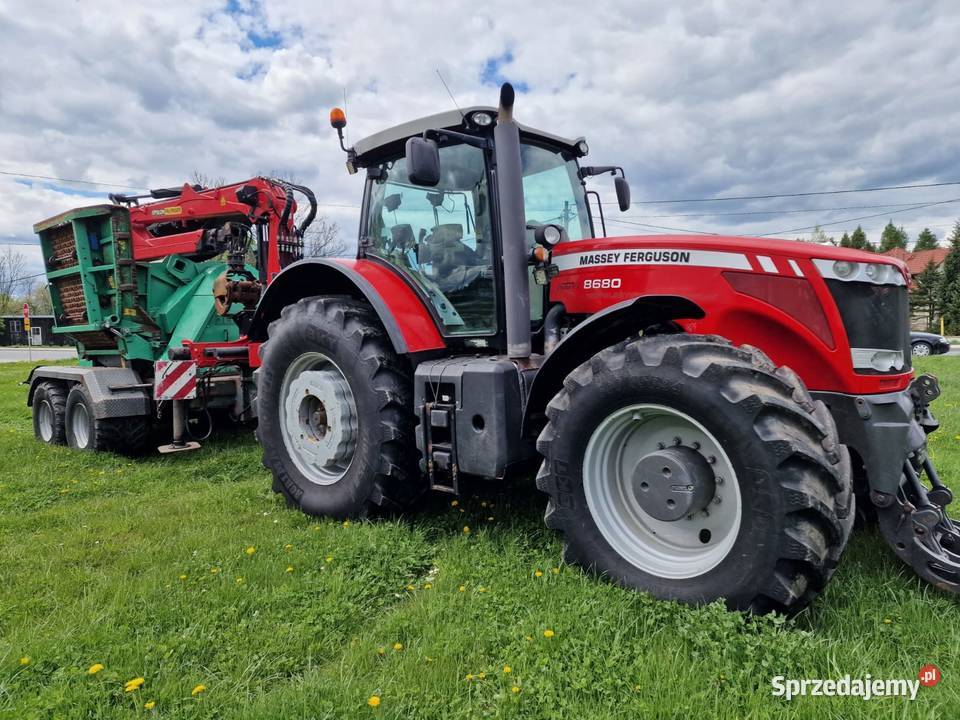 Rębak JENZ HEM 582 z ciągnikiem Massey Ferguson sprzedam