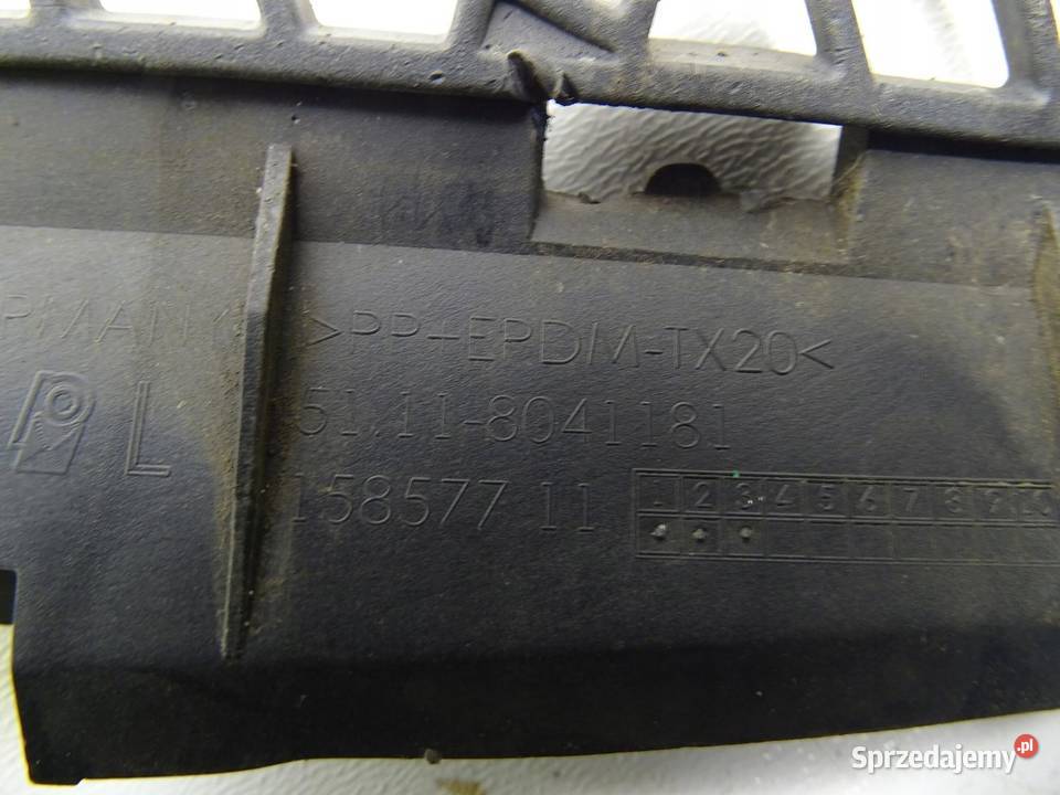 KRATKA ZDERZAKA HALOGENU LEWA PRZÓD PRZEDNIA BMW