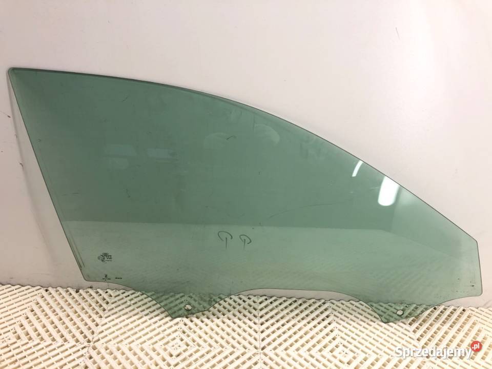 SZYBA PRAWY PRZÓD AUDI A4 B9 Kombi 8W0845202