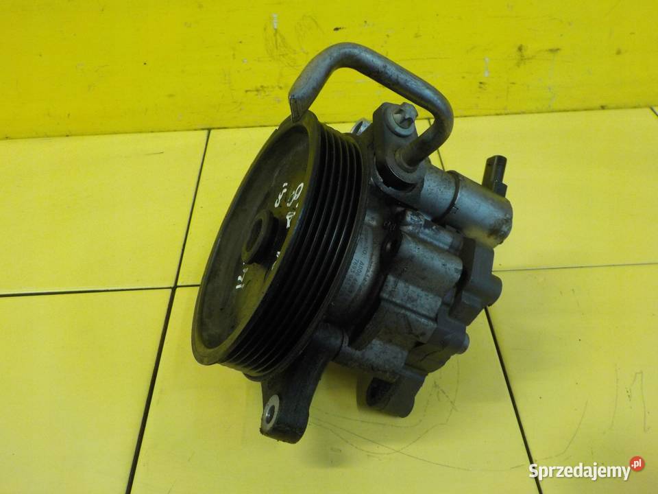 MERCEDES W204 18 CGI 12r 156 271 pompa