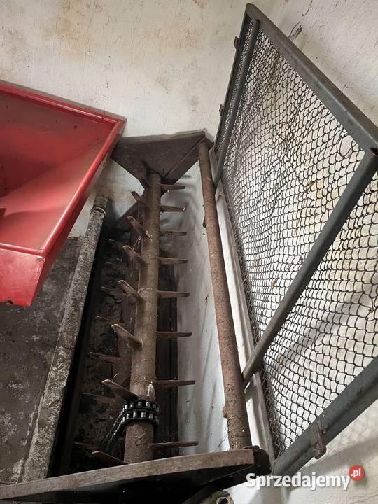 Rozrzutnik Czarna Białostocka nieuszkodzony Wartkowice