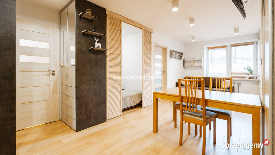 sprzedaży mieszkania 468m2 3 pokoje Kraków sprzedam