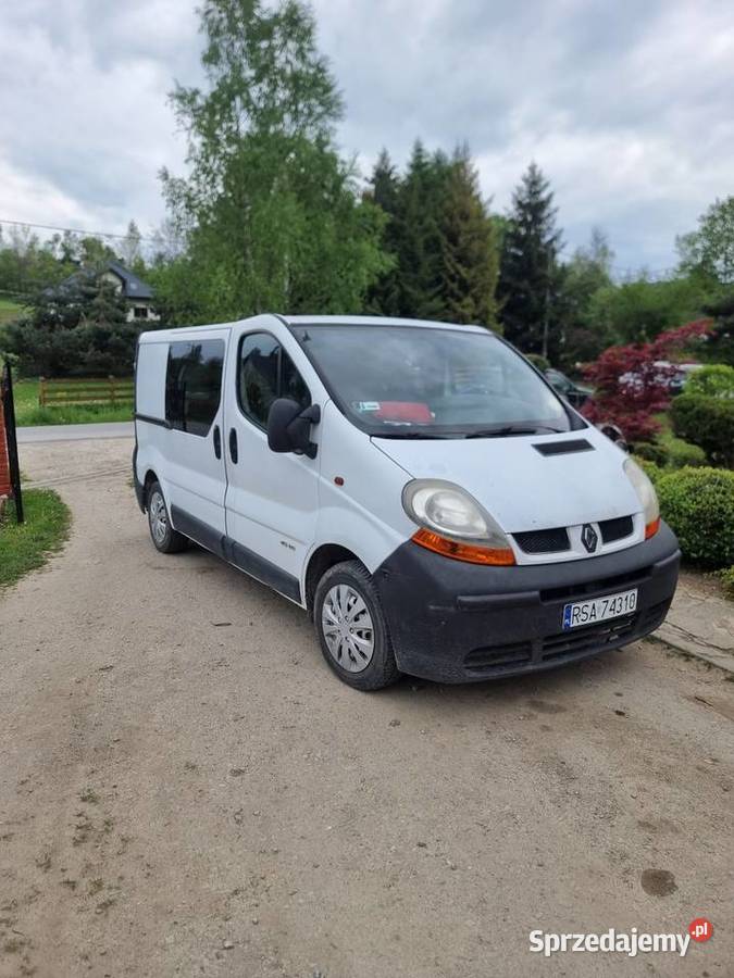 Renault trafic 2 19dci hak Pozostałe Lesko