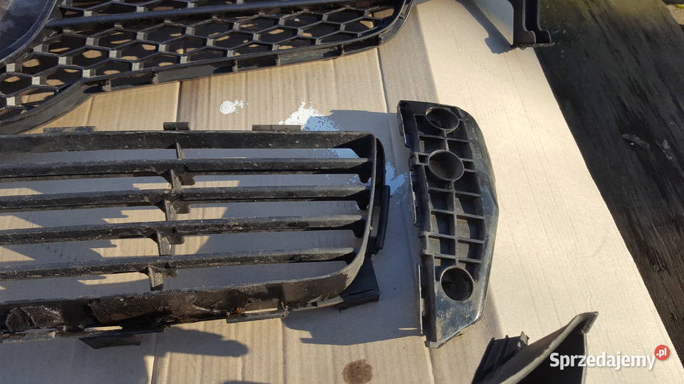 toyota auris I grill ślizgi kratka halogen hokej Ostrów Wielkopolski