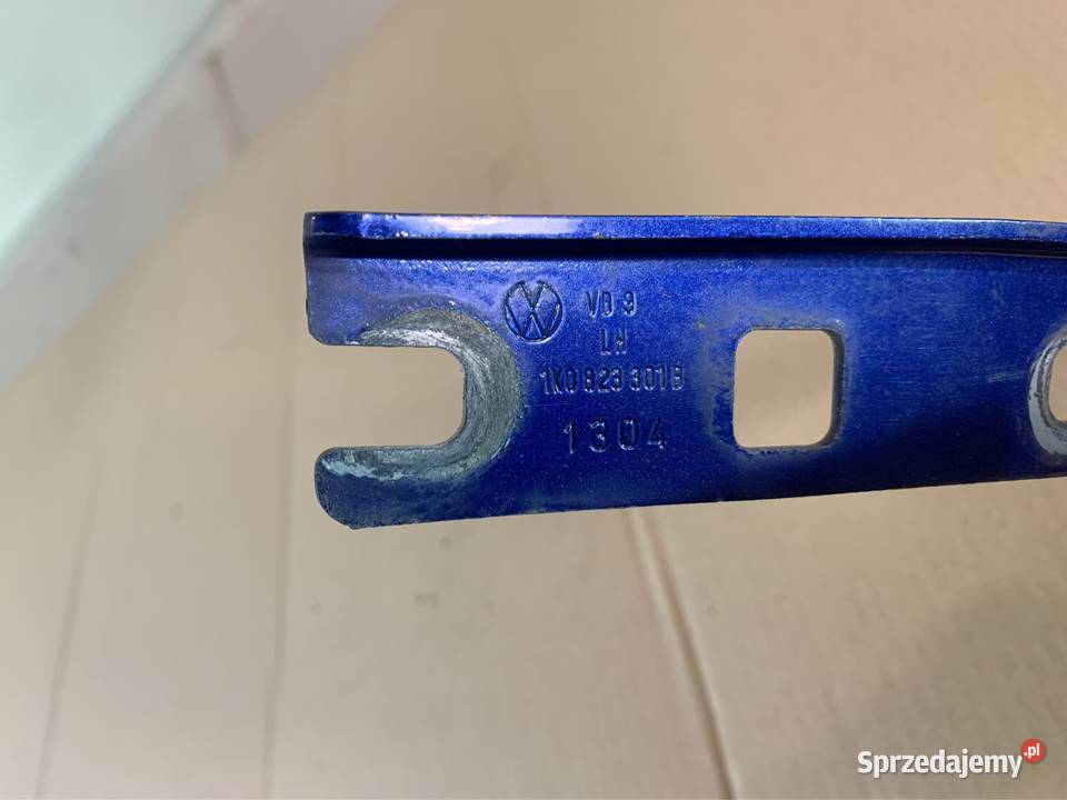 1k0823301B zawias maski vw golf v 5 volkswagen Maski zachodniopomorskie Szczecin
