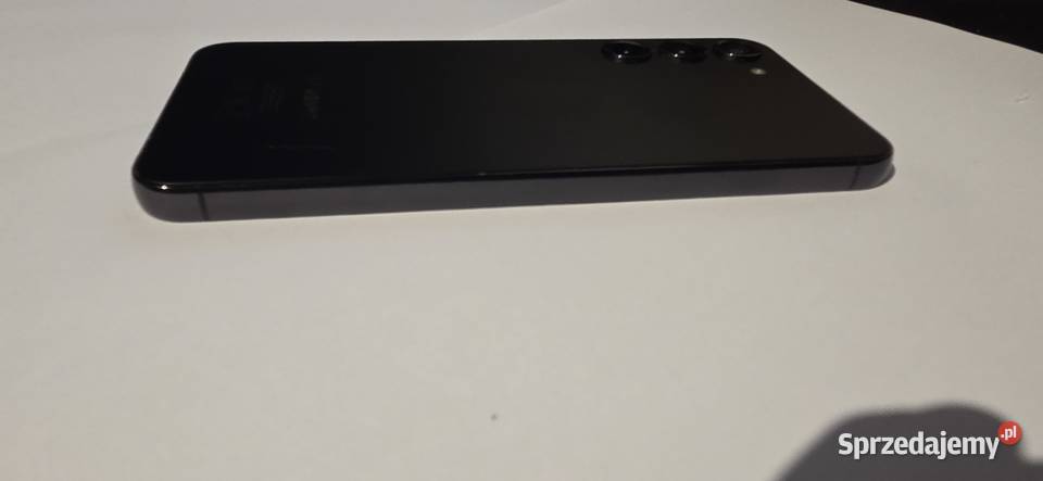 Samsung Galaxy S23 8GB 256GB w kolorze czarnym sprzedam