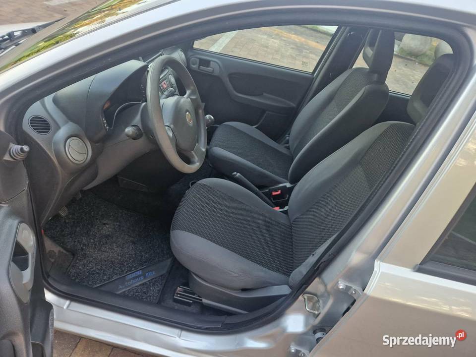 Fiat panda 12 b z Niemiec niski przebieg nieuszkodzony Ciechanowiec