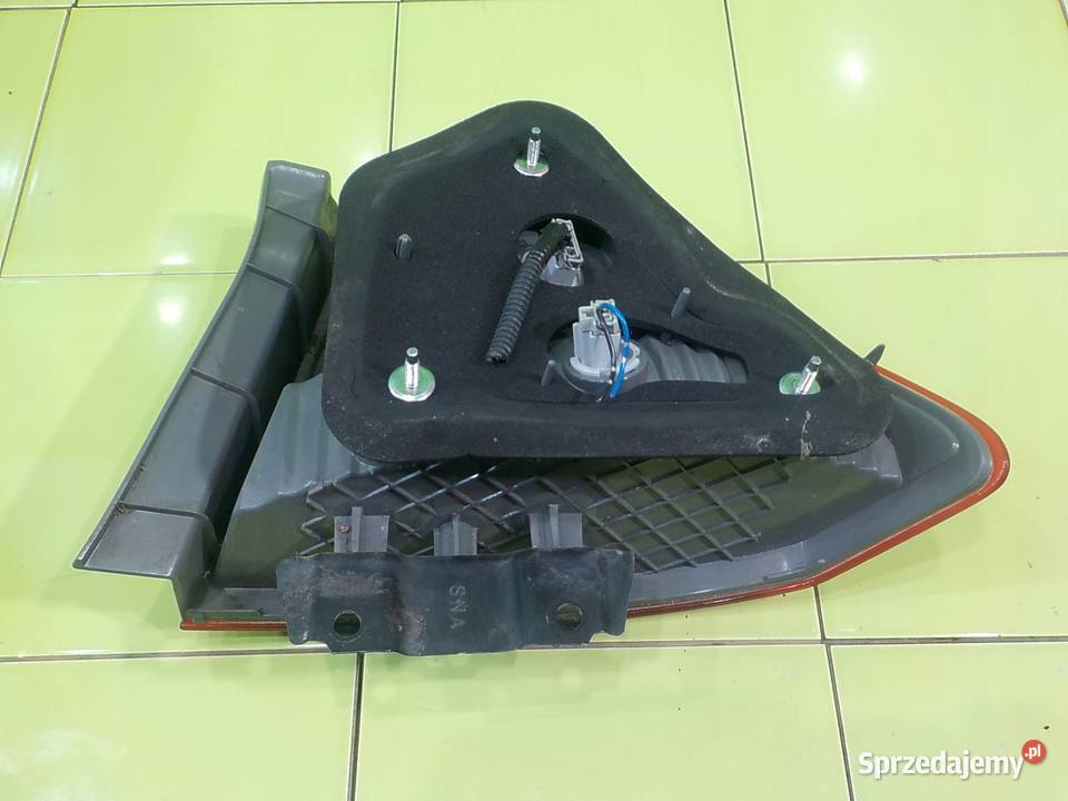 CIVIC VIII 07r SEDAN 4D lampa lewa tyl Suków