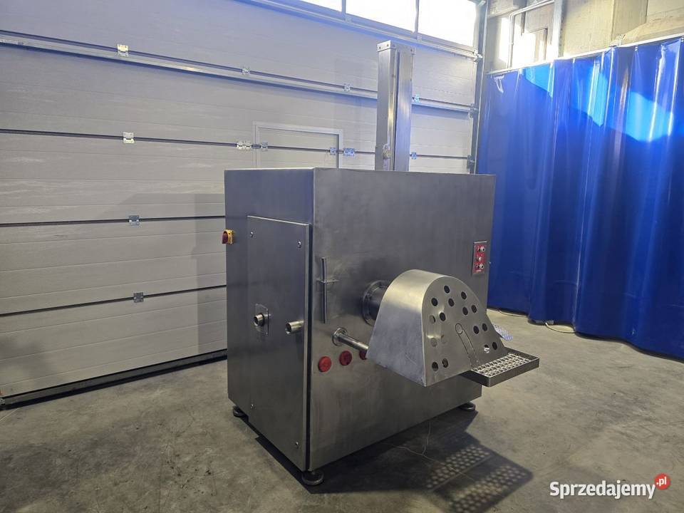 Wilk Laska WW 160 1 z załadunkiem produkcja małopolskie Niedźwiedź