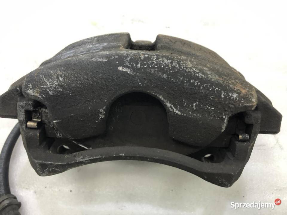 ZACISK PRAWY PRZÓD VOLKSWAGEN TOURAN III