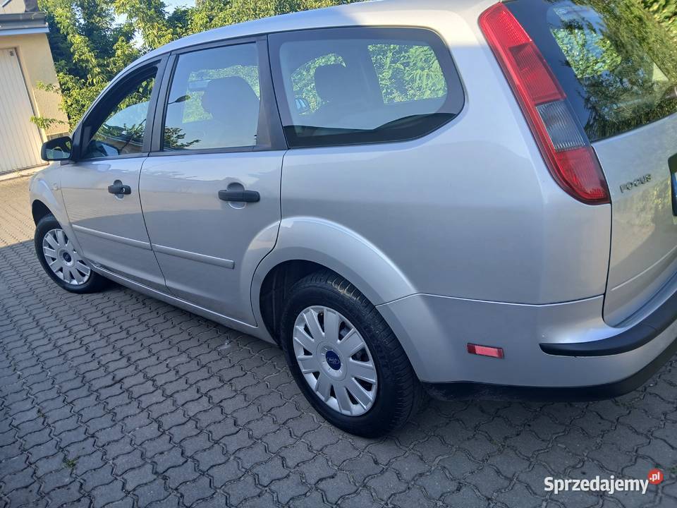 Ford focus 2006 16 benz klima dziala 225 elektryczne szyby Bydgoszcz