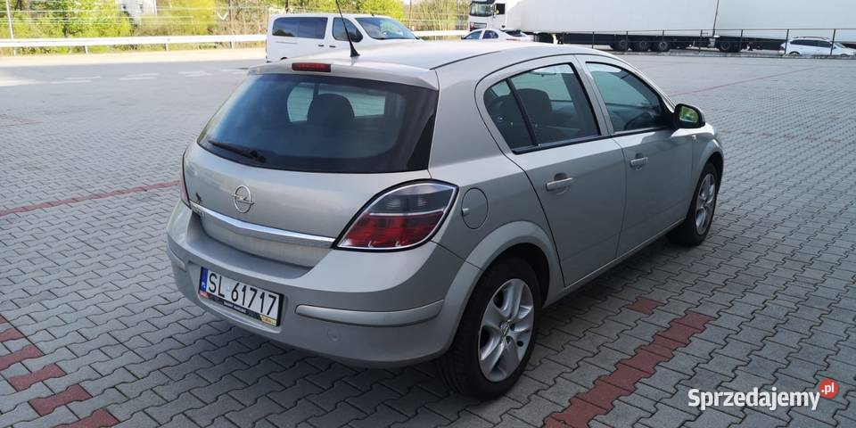 OPEL ASTRA H 14 BENZYNA 2010 139000km Ruda Śląska