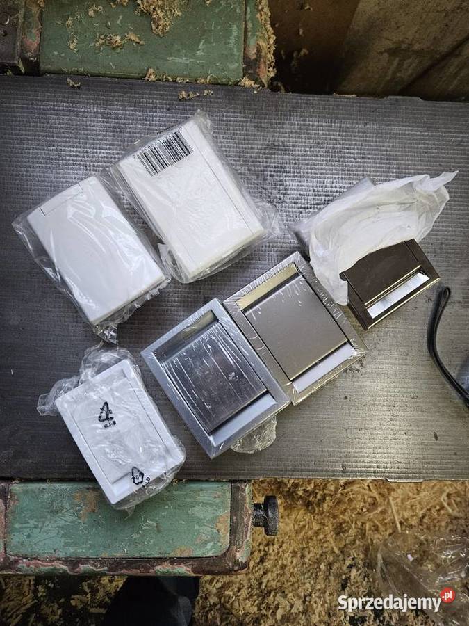 Centralny odkurzacz gniazdo szufelka kolana Łódź