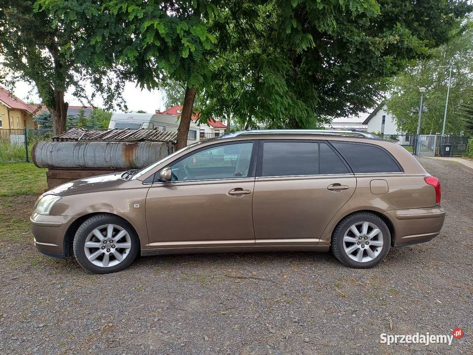 Toyota Avensis II Kombi 18 VVTi 129 LPG 2004r kupiony w polskim salonie Avensis Lubin