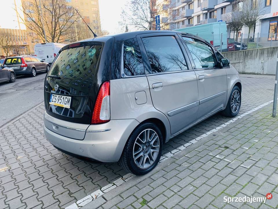 Lancia musa automat benzyna skóry alufelgi