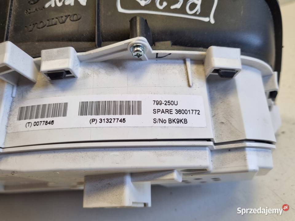 Volvo V40 II 20 T Benzyna LICZNIK ZEGARY Europa osobowe lubelskie Chełm sprzedam