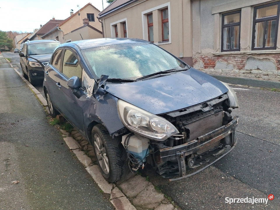 Kia Rio top 102015 12b83141000 lekko uszkodzona 141000km małopolskie Bochnia