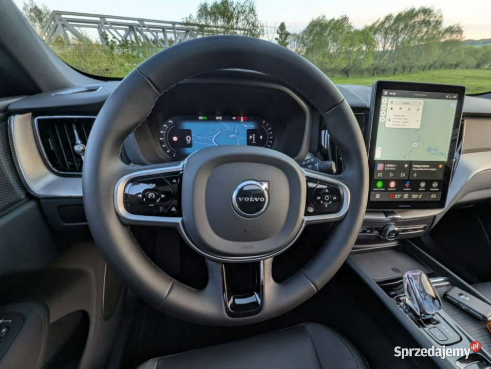 Volvo XC 60 Panoramadach kamera 360 harmankardon kamera cofania sprzedam