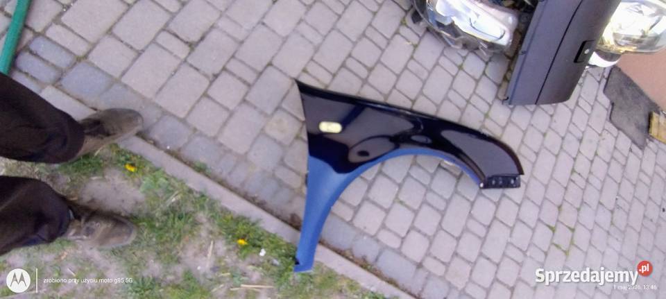 VW Golf 4 błotnik prawy kod lakieru lc5h Rok produkcji 2000 Lubin