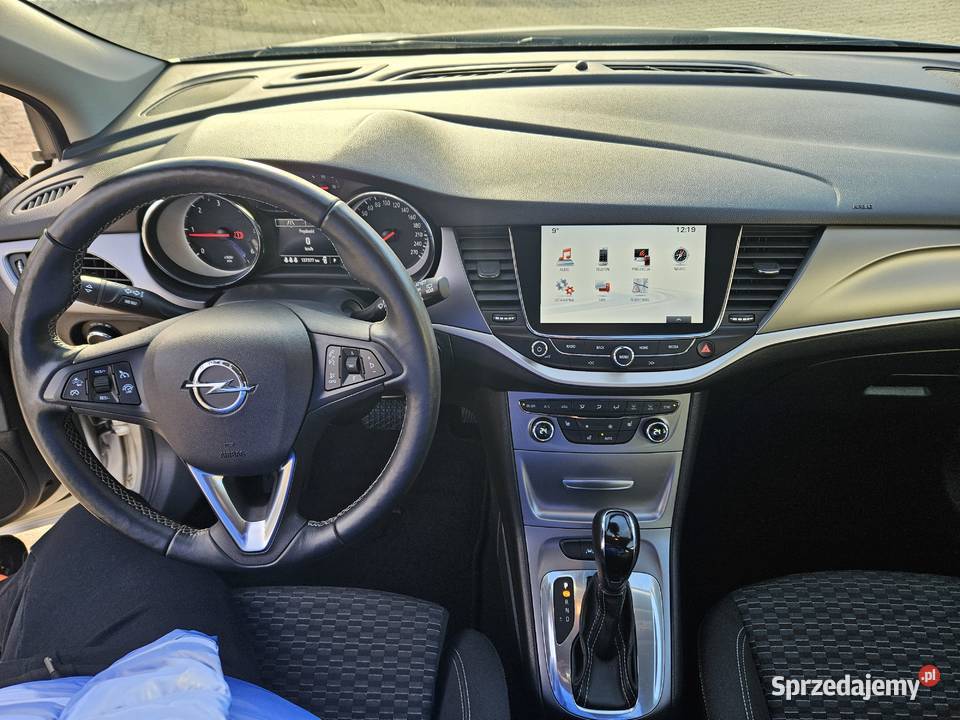 Opel Astra V 16 CDTI Dynamic 2018 137 000 1 598 tempomat Mogilno