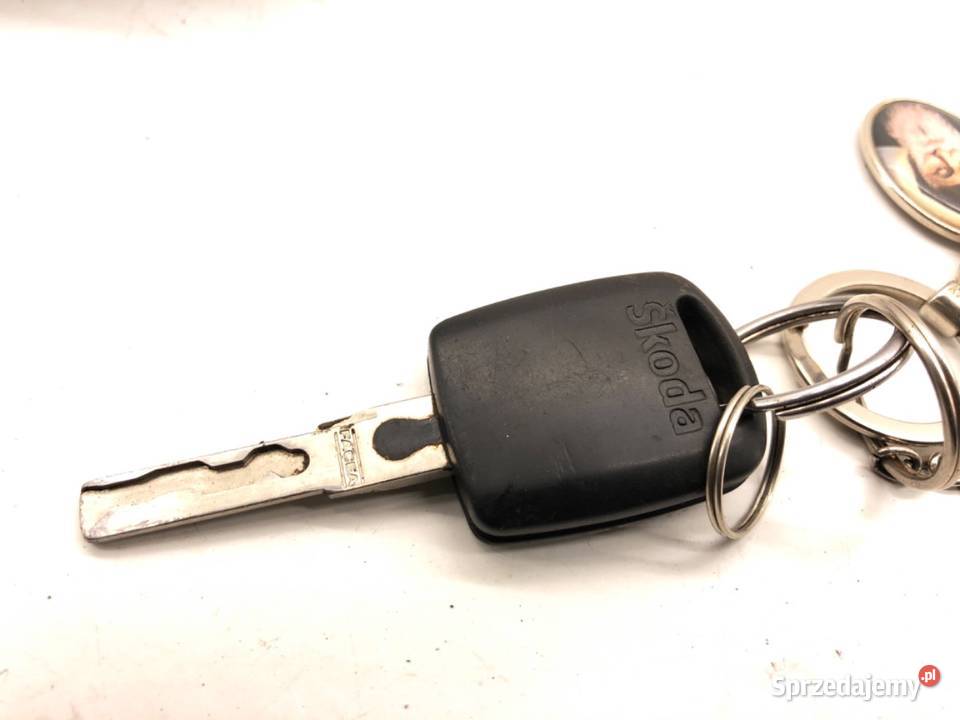 STACYJKA SKODA FABIA II 4B0905851C 12 69 0614 osobowe sprzedam