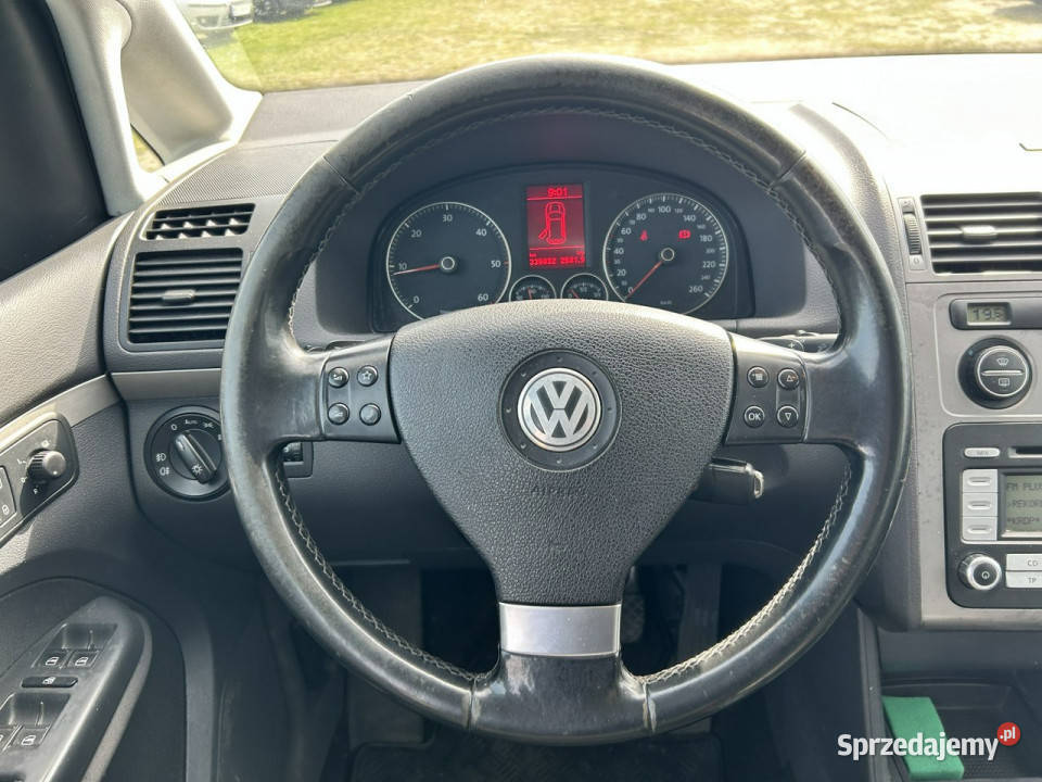 Volkswagen Touran II 20102015 Rok produkcji 2010