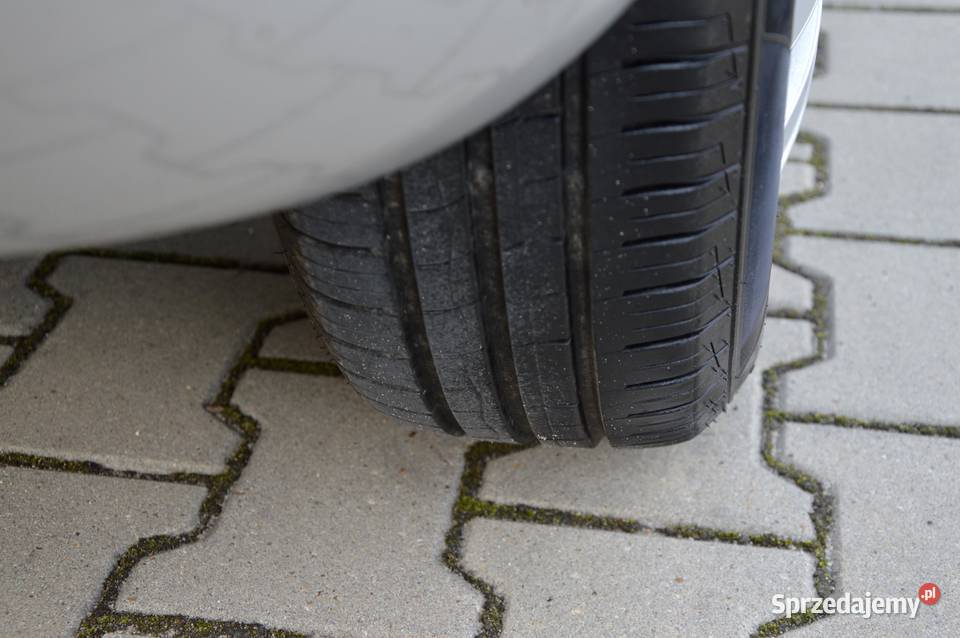 PIękna Corsa 14 Benzyna Klimatron 4 Lata W Kraju Staszów sprzedam